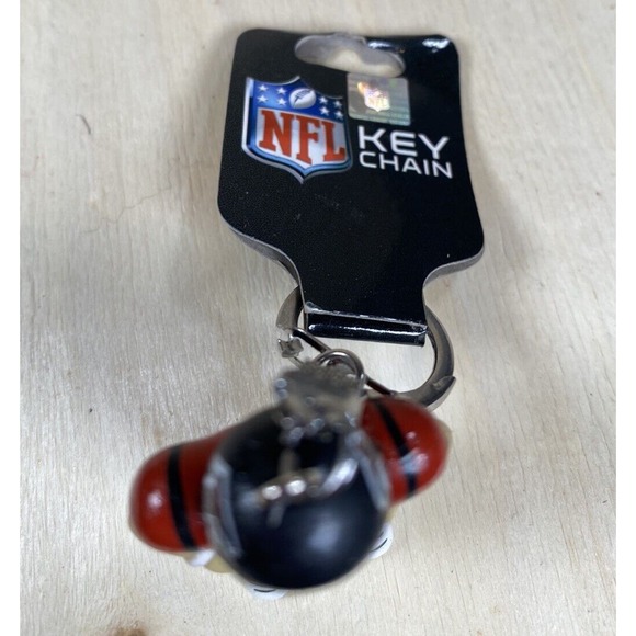 Atlanta Falcons NFL Football Lil Sports‎ Brat Keychain New - Picture 2 of 4